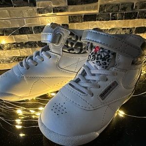 Toddler Reebok size 6